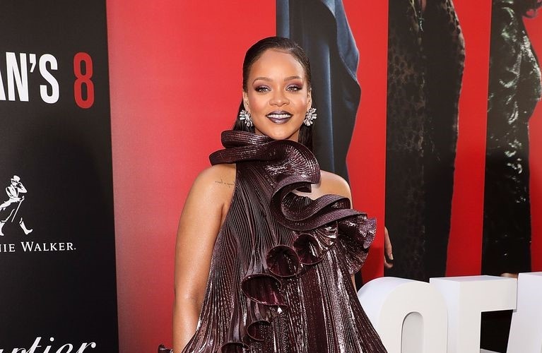 Ca si Rihanna, Gigi Hadid mac dep nhat tuan qua hinh anh