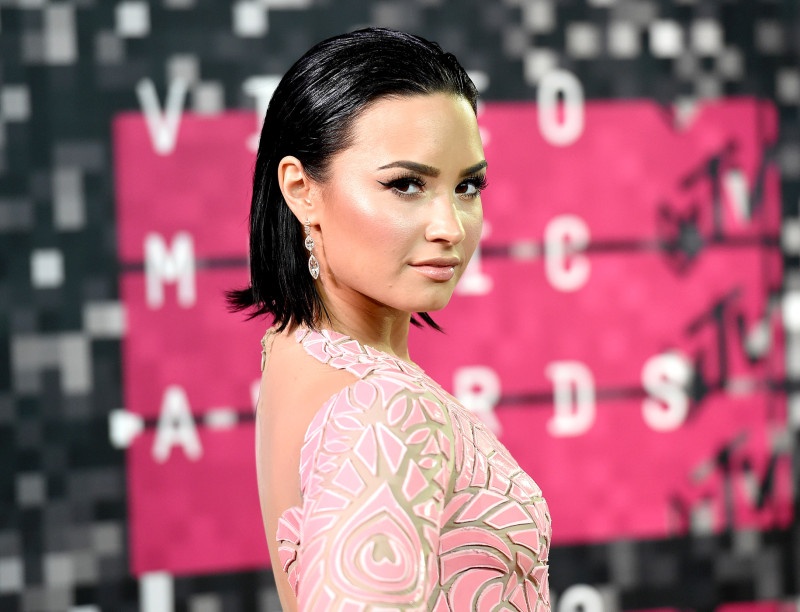 Demi Lovato vuon len tu nghien ngap anh 3