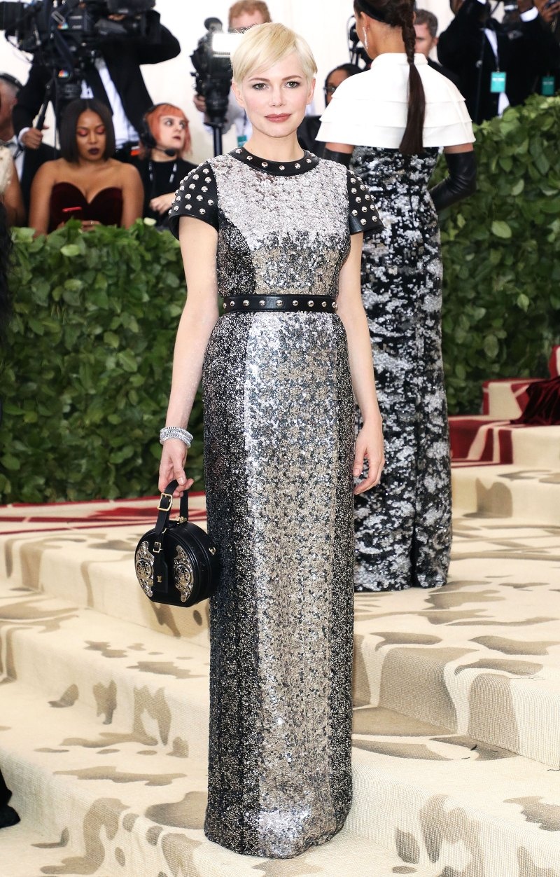 Trang phuc anh kim xinh dep cua my nhan the gioi anh 9