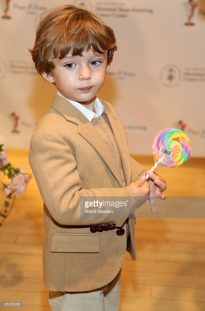 Phong cach thoi trang cua Barron Trump anh 2