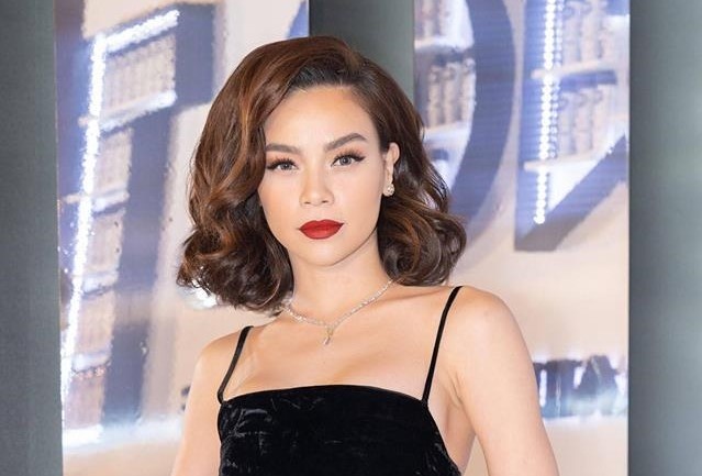 My nhan Viet lang xe vay hai day nua dau nam 2018 hinh anh