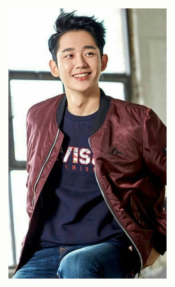 Phong cach thoi trang cua dien vien Jung Hae In anh 6