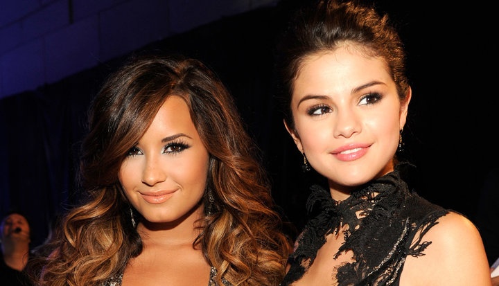 Selena Gomez cho rang Demi Lovato quan tri khi dung ma tuy qua lieu hinh anh