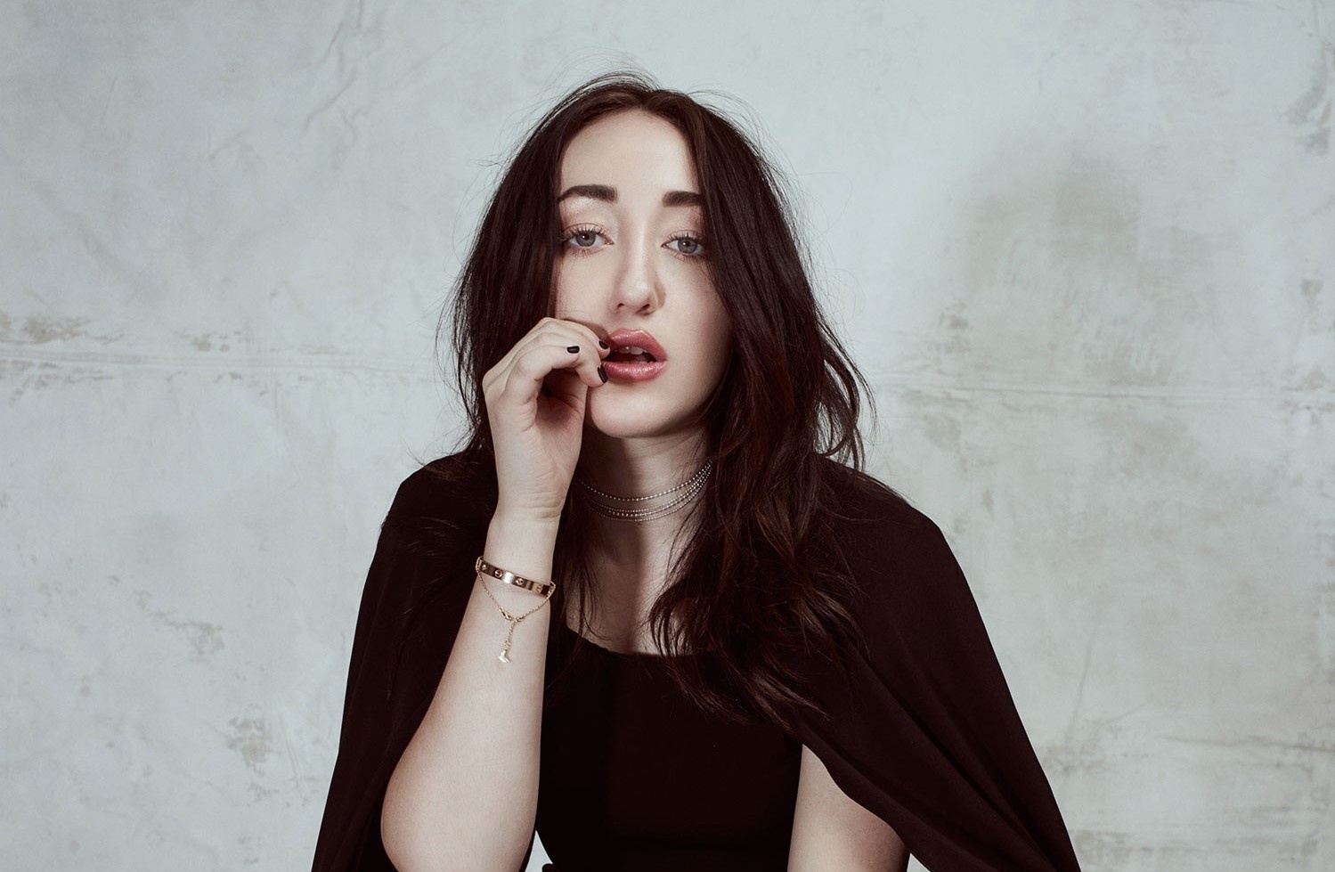 Again - Noah Cyrus ft XXXTENTACION hinh anh