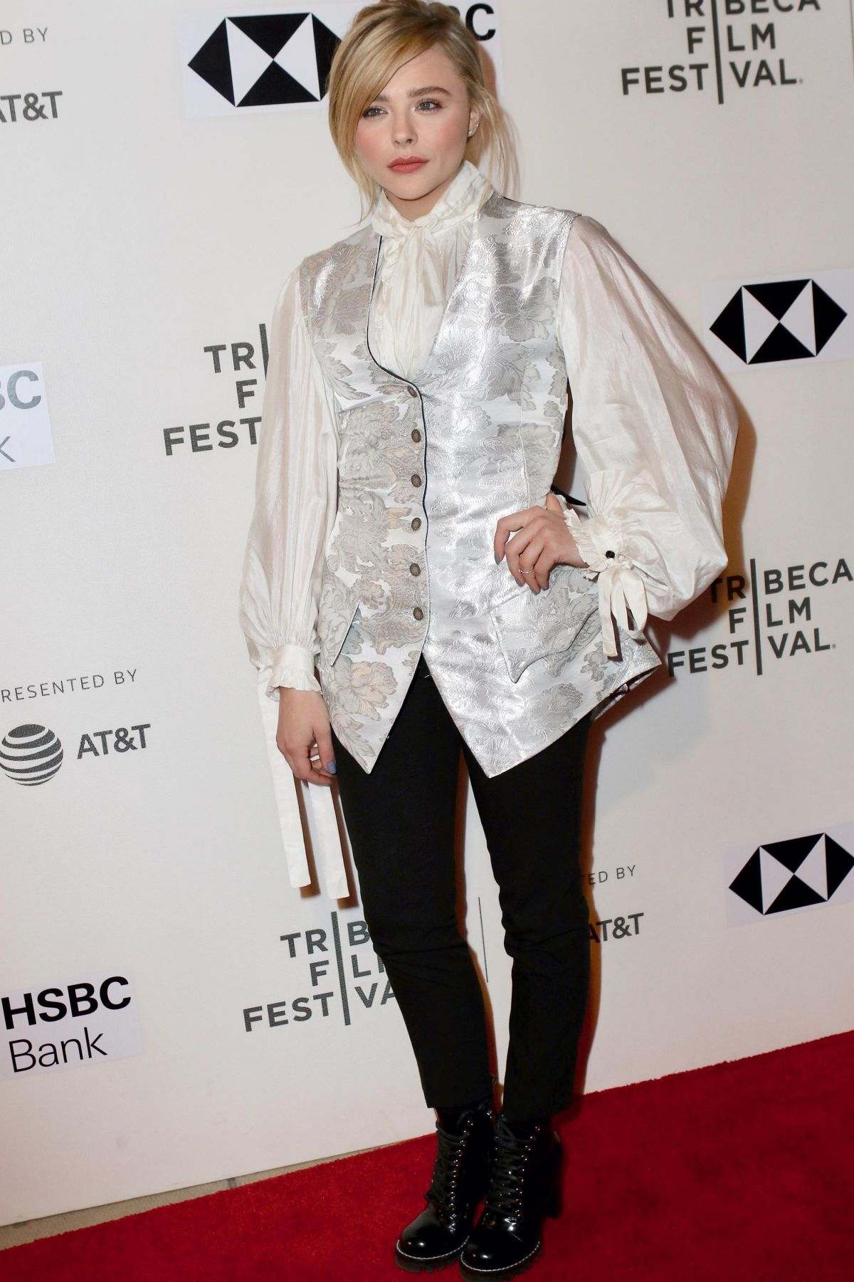 Phong cach thoi trang cua Chloe Moretz anh 6