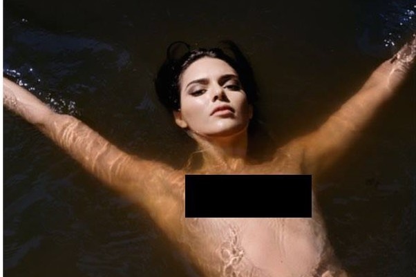 Kendall Jenner gay tranh cai vi de nguc tran chup anh hinh anh