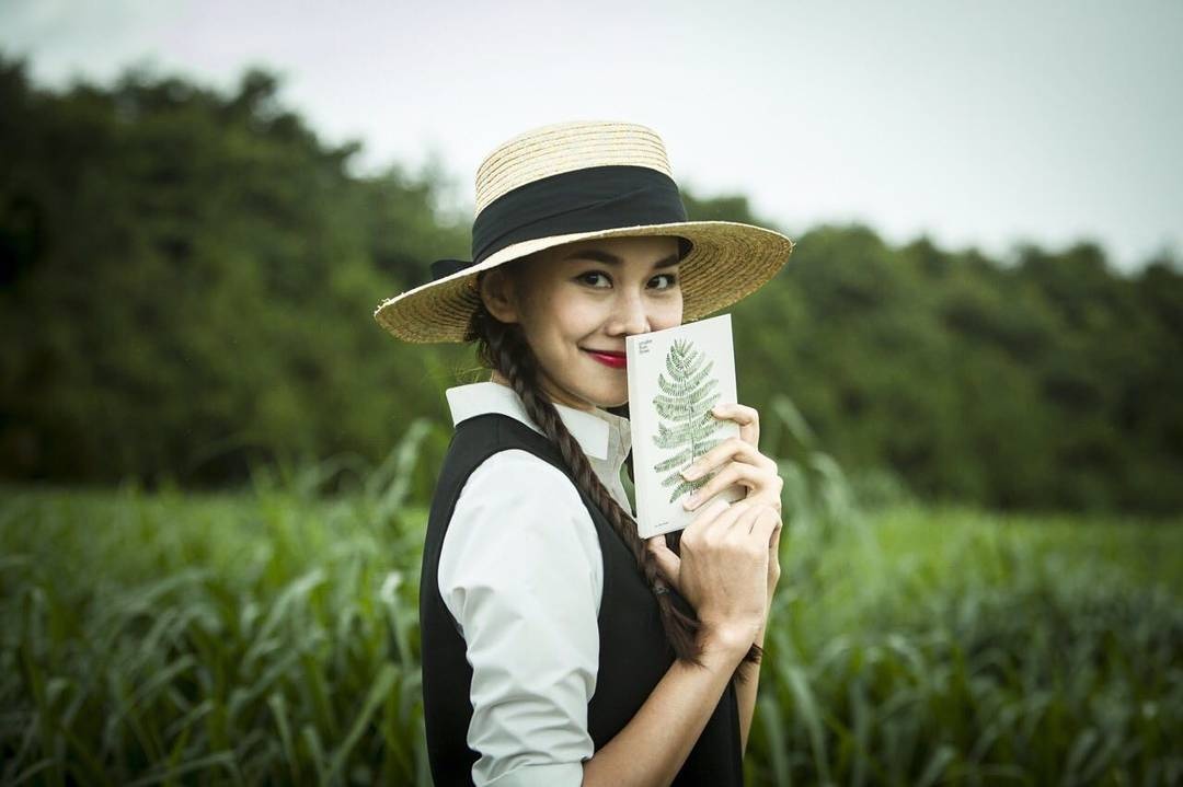 Thanh Hang cham chi dien mu coi anh 9