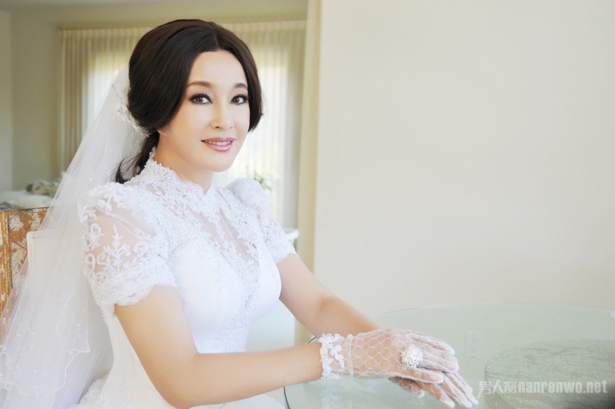 Sao the gioi lao dao vi scandal tron thue anh 4