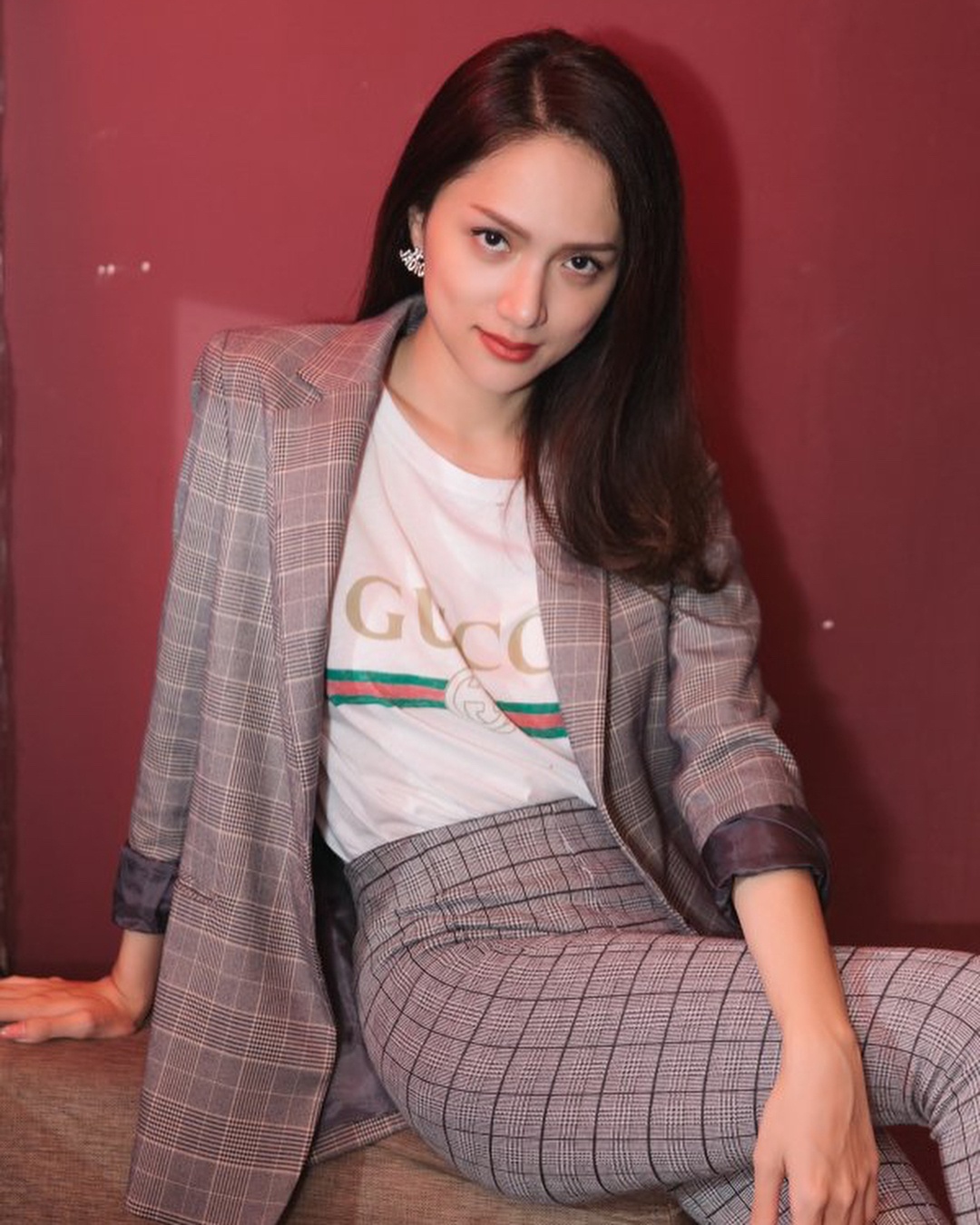 Huong Giang la my nhan cham chi mac suit anh 4