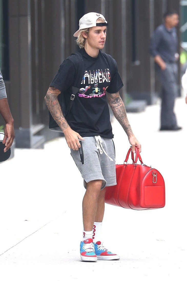 Phong cach thoi trang cua Justin Bieber anh 3