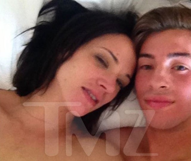 Asia Argento tố cáo ngược lại Jimmy Bennett ảnh 2 Asia Argento to cao nguoc lai Jimmy Bennett anh 2