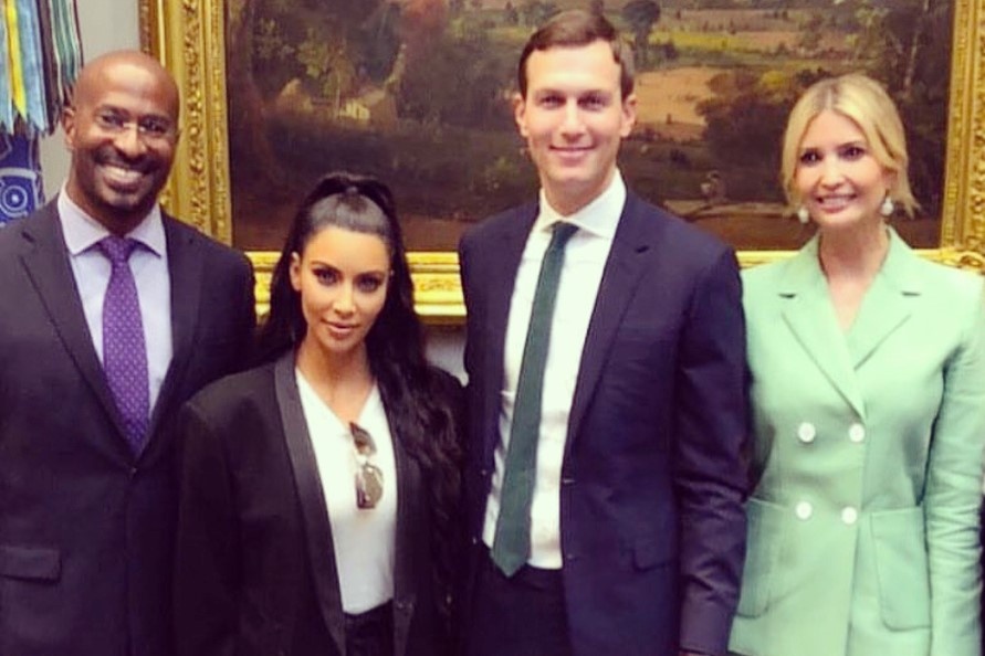 Kim 'sieu vong ba' lai den Nha Trang, gap con re ong Trump hinh anh