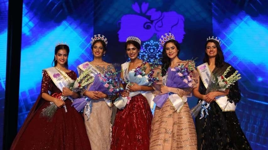 Nhan sắc đối lập của 2 tân hoa hậu Ấn Độ ảnh 1 Nhan sac doi lap cua 2 tan hoa hau An Do anh 1