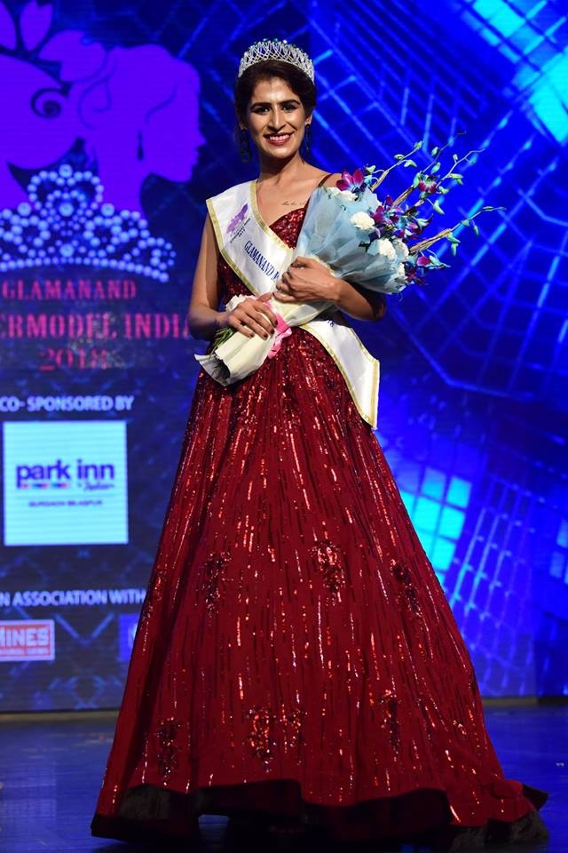 Nhan sắc đối lập của 2 tân hoa hậu Ấn Độ ảnh 2 Nhan sac doi lap cua 2 tan hoa hau An Do anh 2