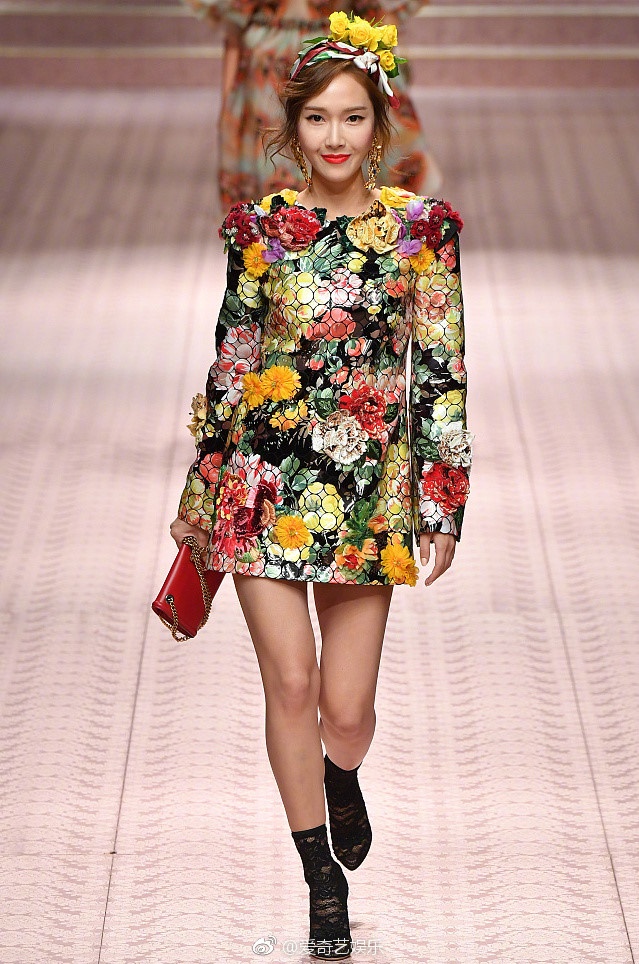 Nhung ngoi sao chau A toa sang tren san dien thoi trang phuong Tay anh 8