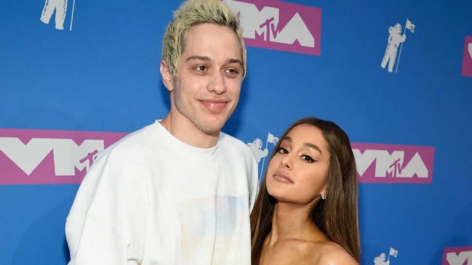 Pete Davidson bị dọa bắn sau khi yêu Ariana Grande ảnh 1 Pete Davidson bi doa ban sau khi yeu Ariana Grande anh 1