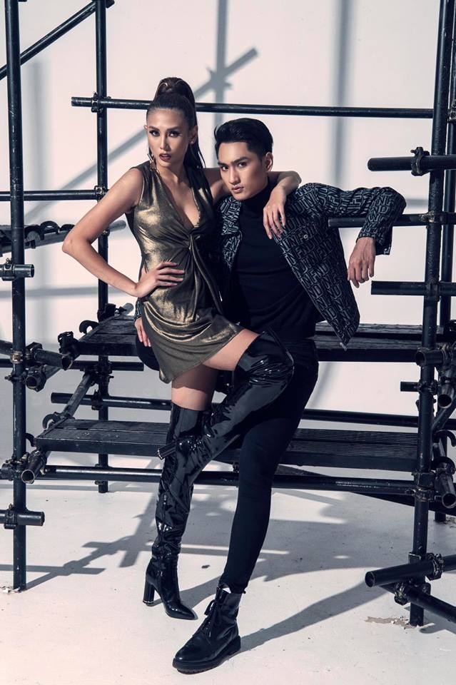 Bo ba HLV The Face tung anh voi team minh anh 12