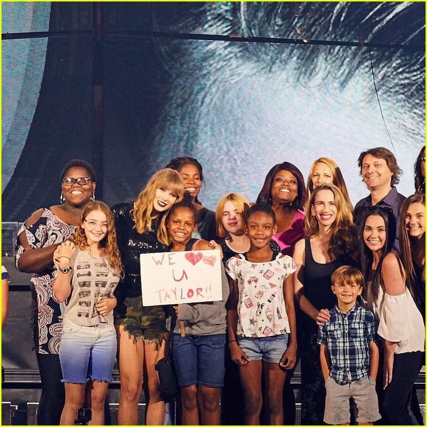 Taylor Swift va fan anh 5