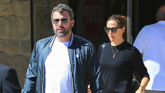 Ben Affleck và Jennifer Garner hoàn tất thủ tục ly hôn ảnh 2 Ben Affleck va Jennifer Garner hoan tat thu tuc ly hon anh 2
