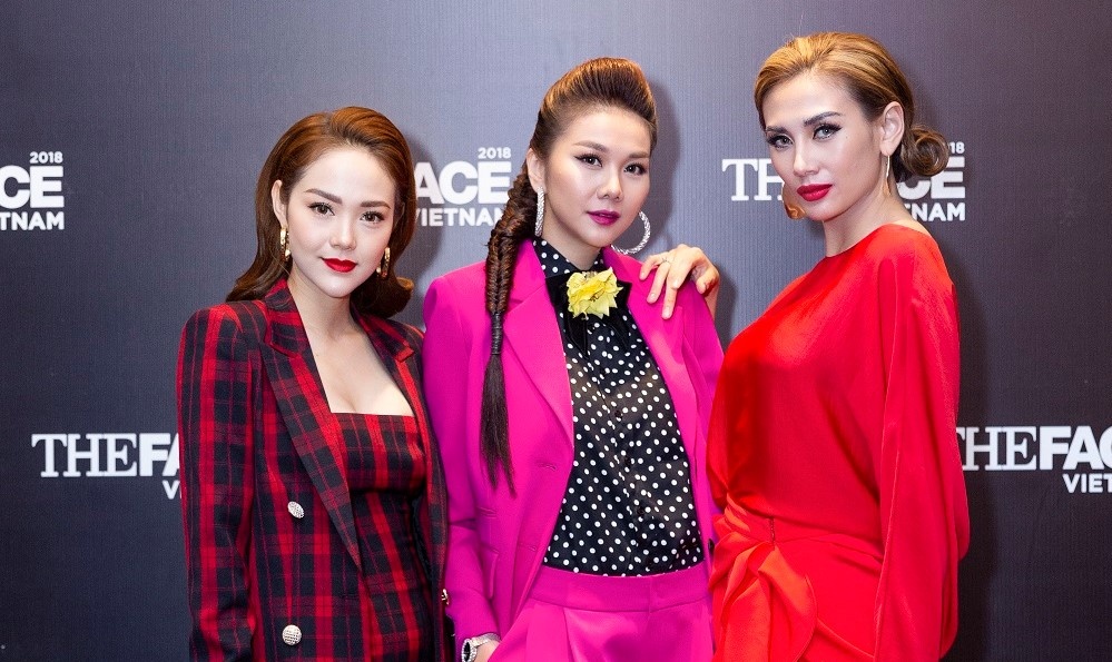 Thanh Hang len tieng ve vi tri dung giua trong The Face 2018 hinh anh