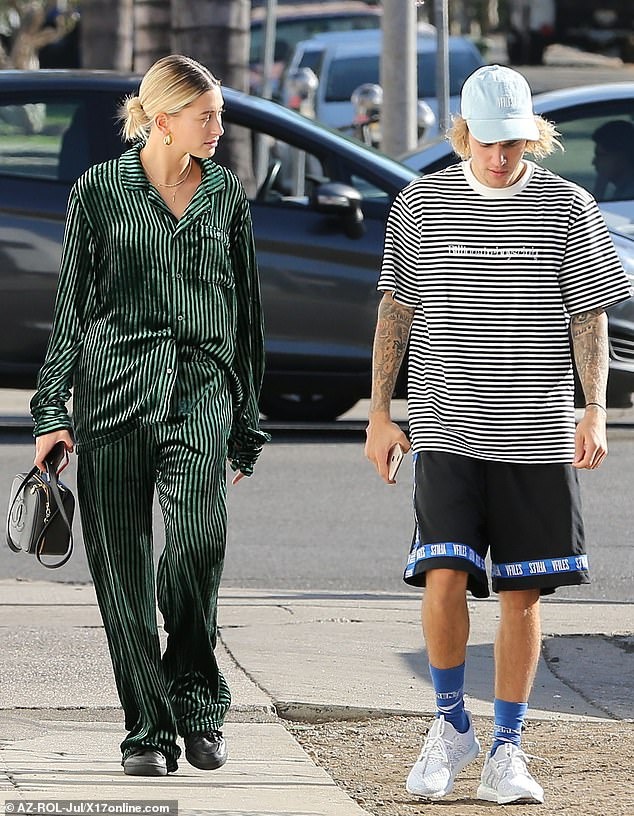 Street style cua dan sao Hollywood tuan nay anh 1