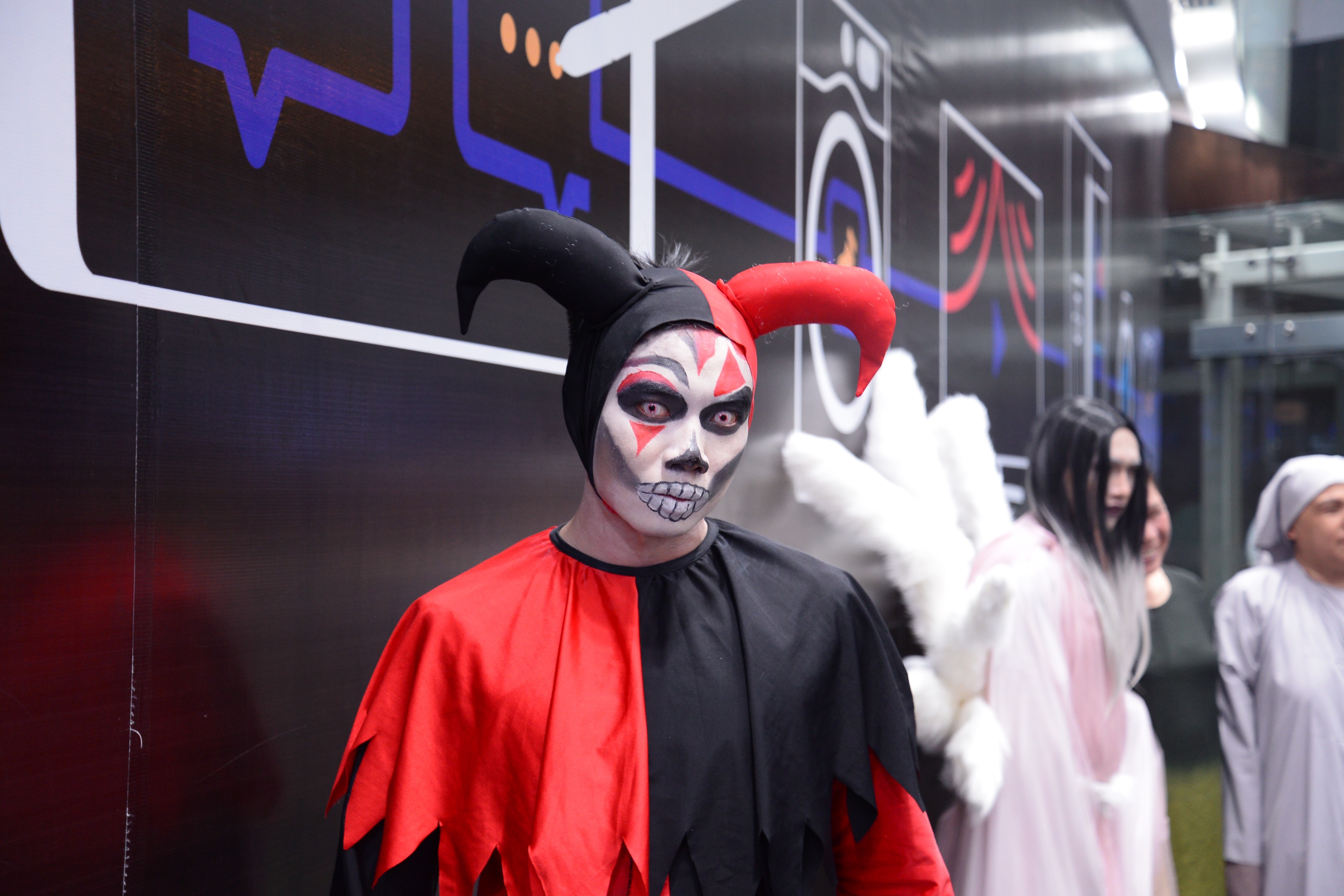 Le hoi Halloween o pho di bo Nguyen Hue anh 5