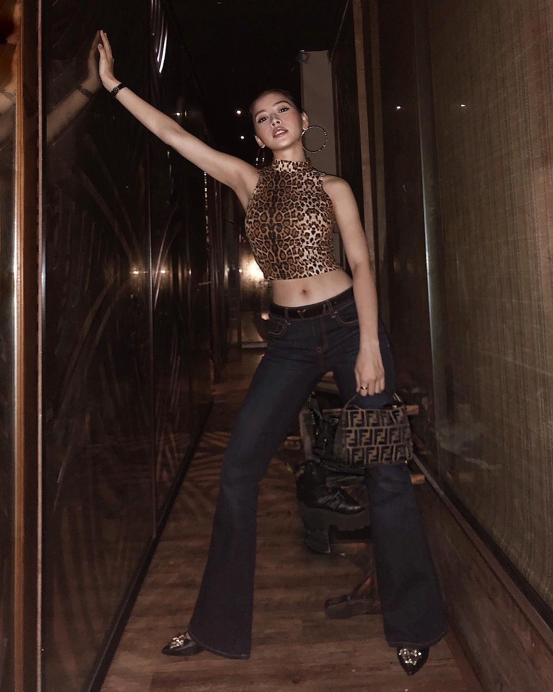 Thanh Hang,  Angela Phuong Trinh mac nu tinh anh 4