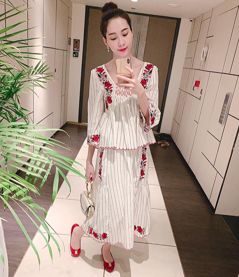 Đặng Thu Thảo mặc đầm trẻ trung ảnh 1 Dang Thu Thao mac dam tre trung anh 1