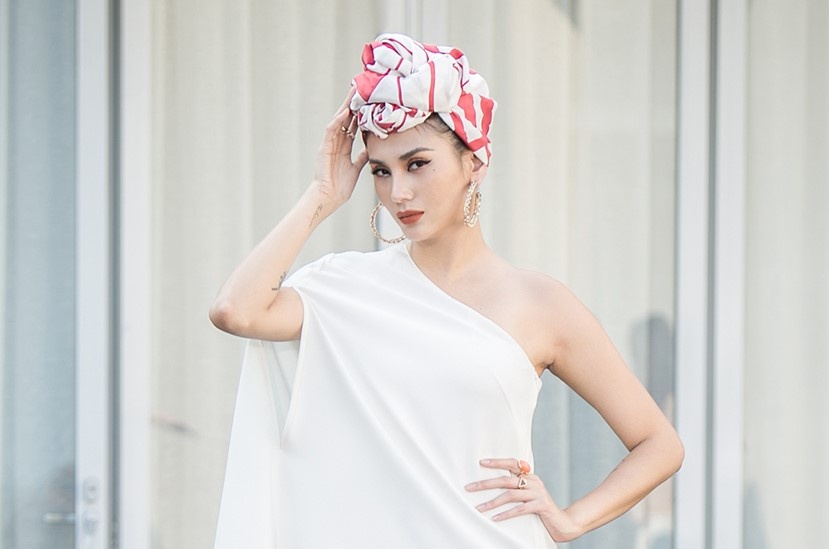 Khong can do hieu, Vo Hoang Yen van quyen luc tren ghe nong The Face hinh anh