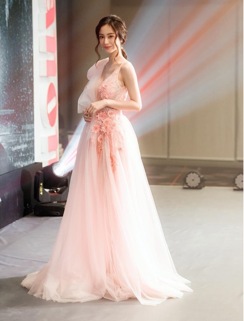 Pham Quynh Anh mac ca tinh hau ly hon anh 4