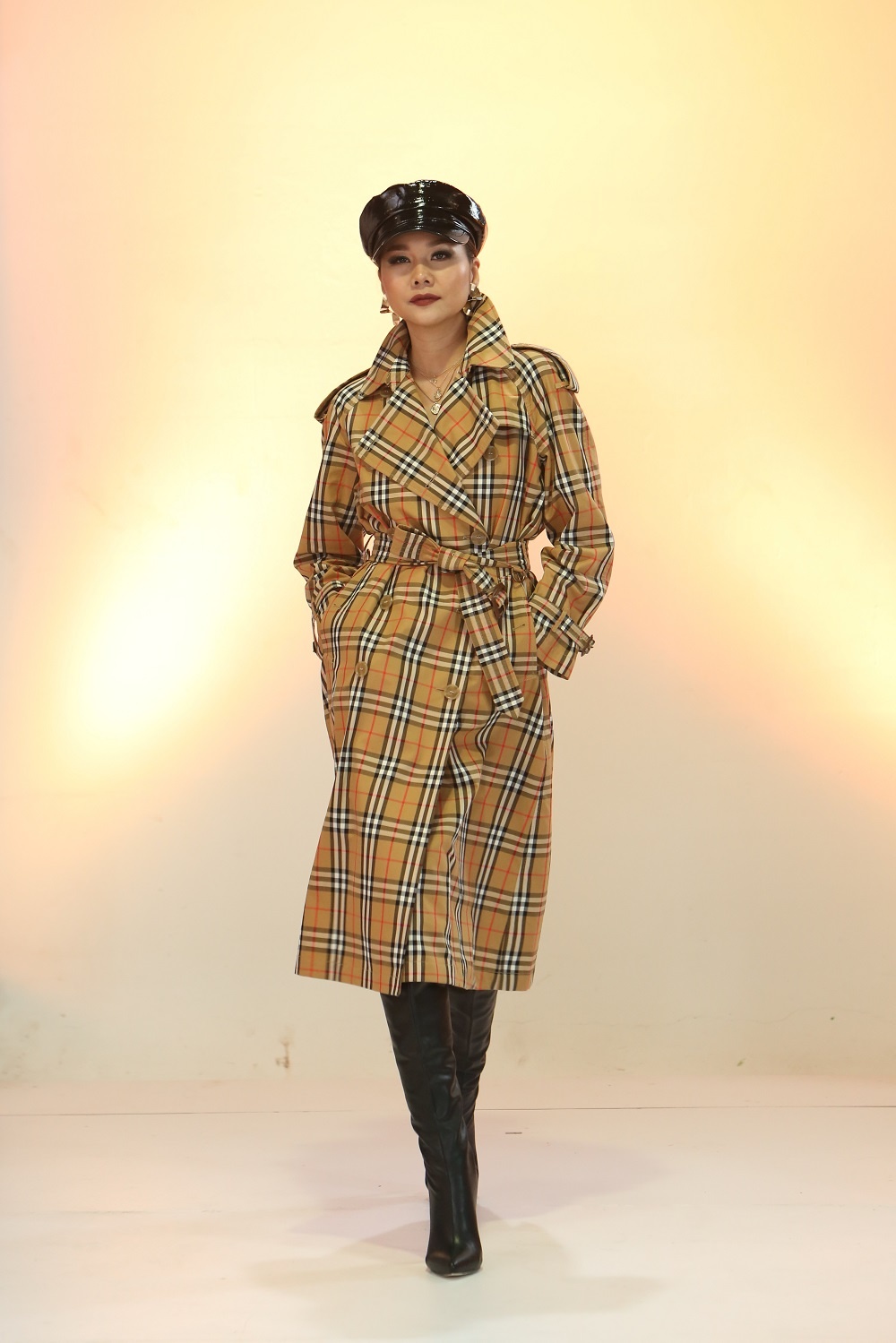 Thanh Hang mac hang hieu o The Face anh 1