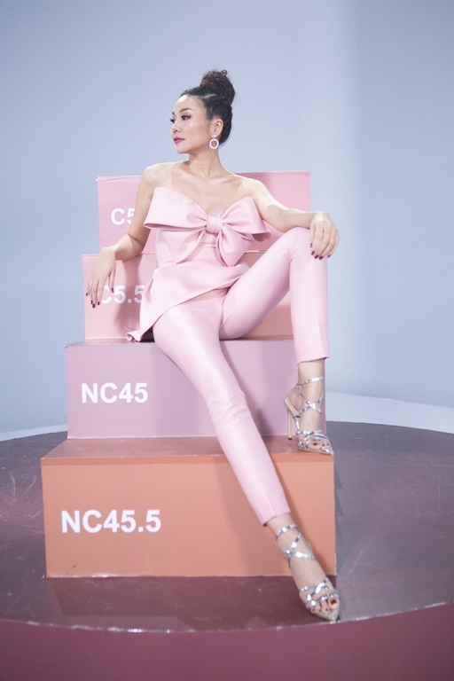 Thanh Hang mac hang hieu o The Face anh 5