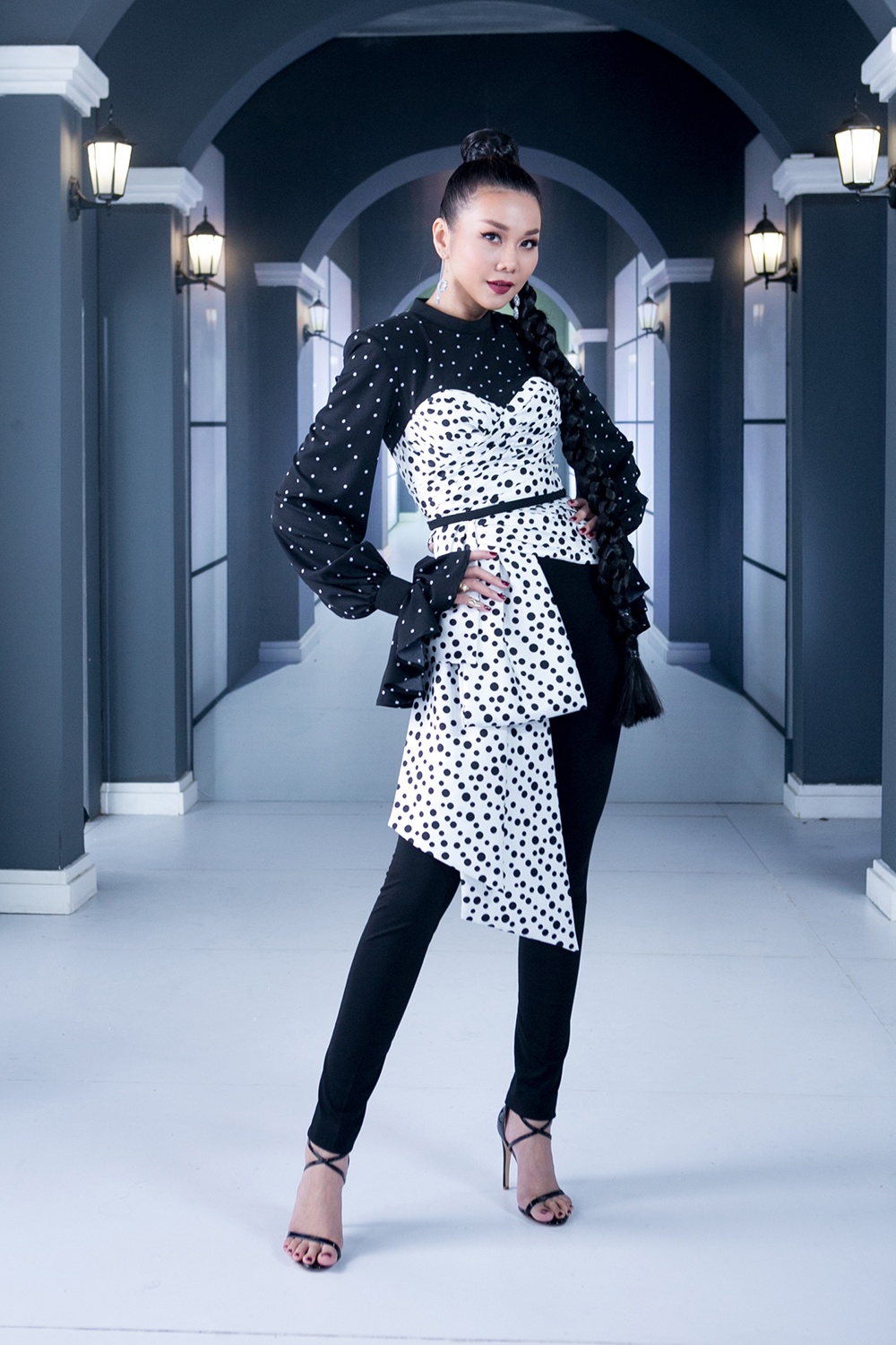 Thanh Hang mac hang hieu o The Face anh 4