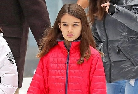 Be Suri ngay cang xinh dep, cao lon o tuoi 12 hinh anh