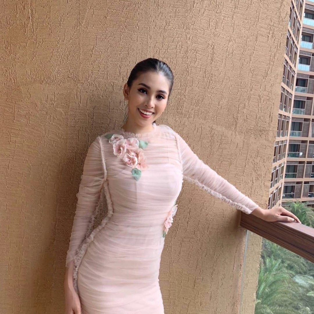 Tieu Vy tai Miss World anh 2