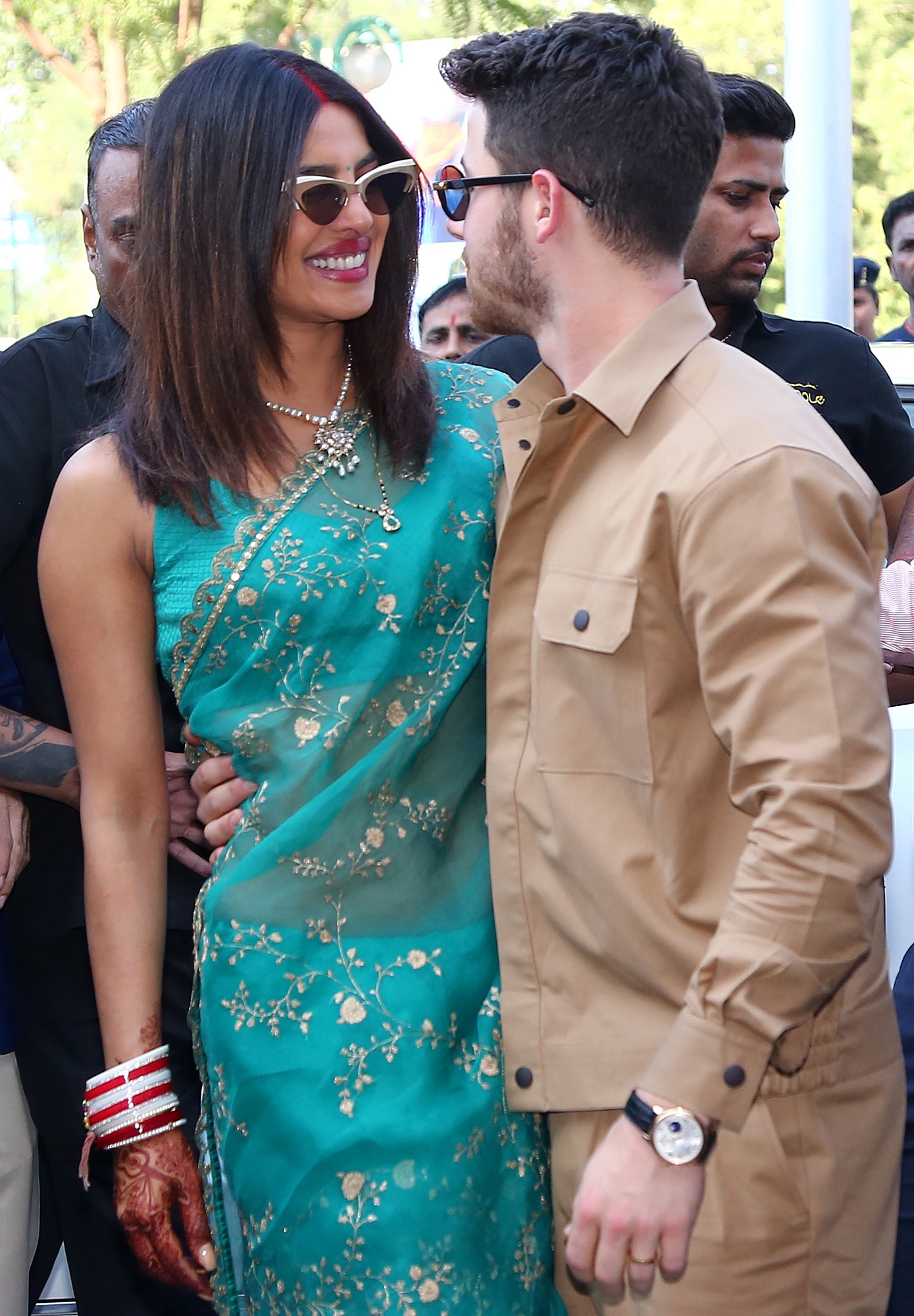 Nick Jonas va vo xuat hien sau dam cuoi anh 4