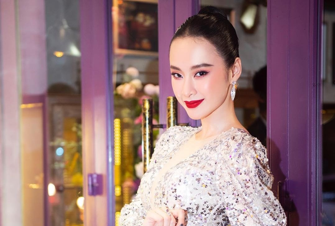 My nhan Viet chuong toc bui, mac dam xe nguc tuan qua hinh anh