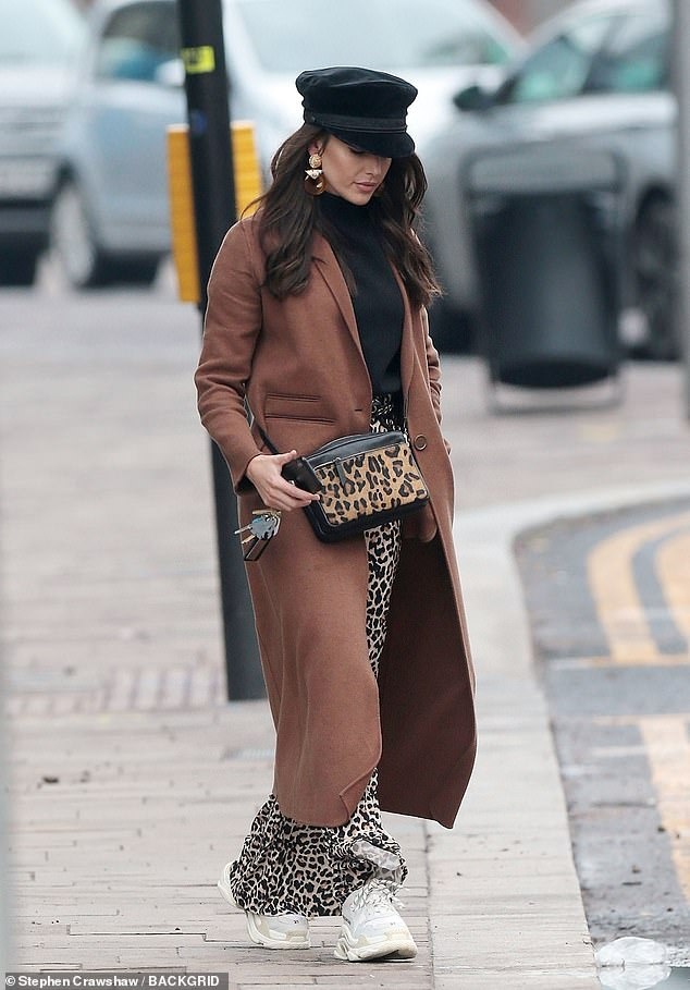 Street style cua Miley Cyrus anh 7