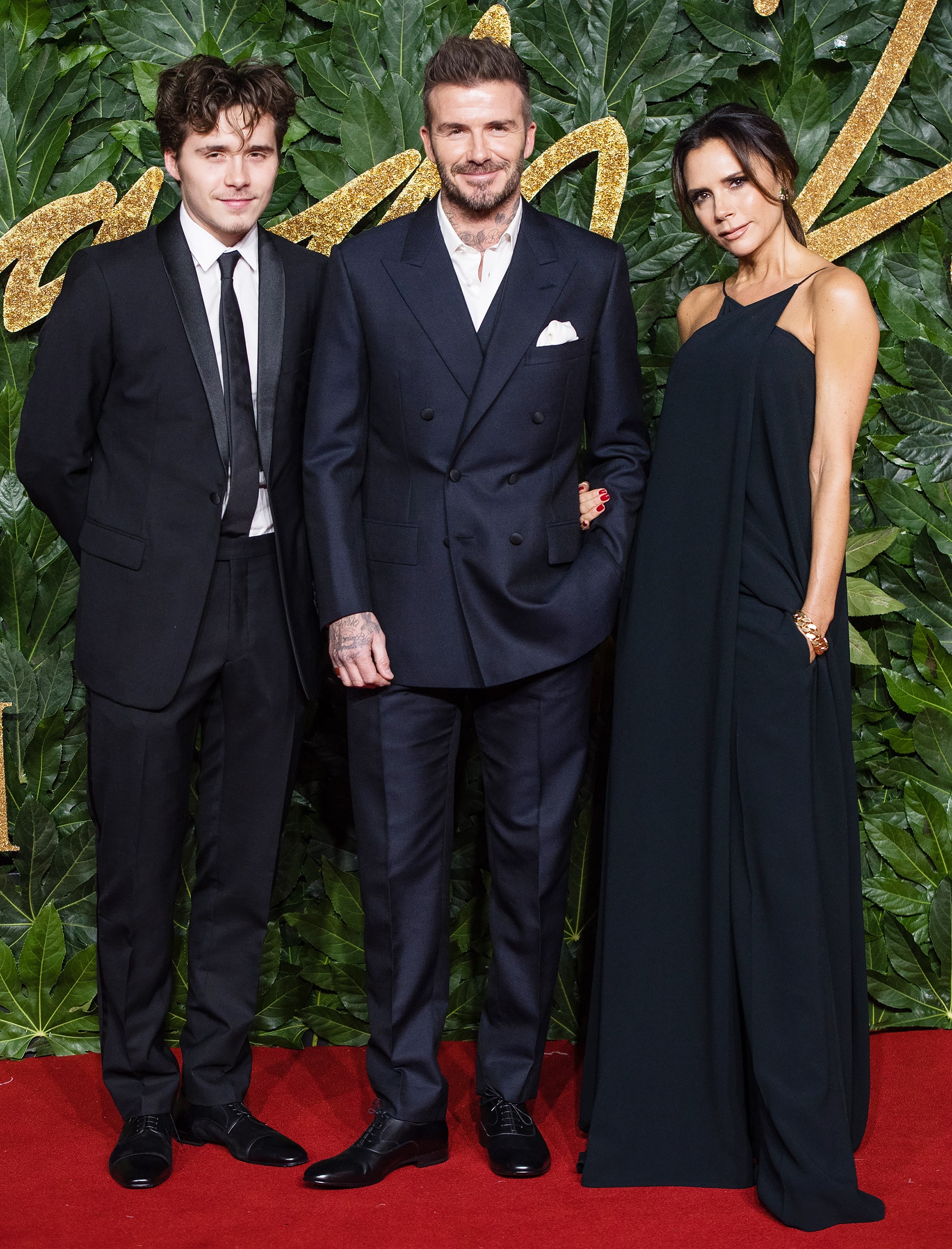 Thoi trang cua Brooklyn Beckham o tuoi 19 anh 1