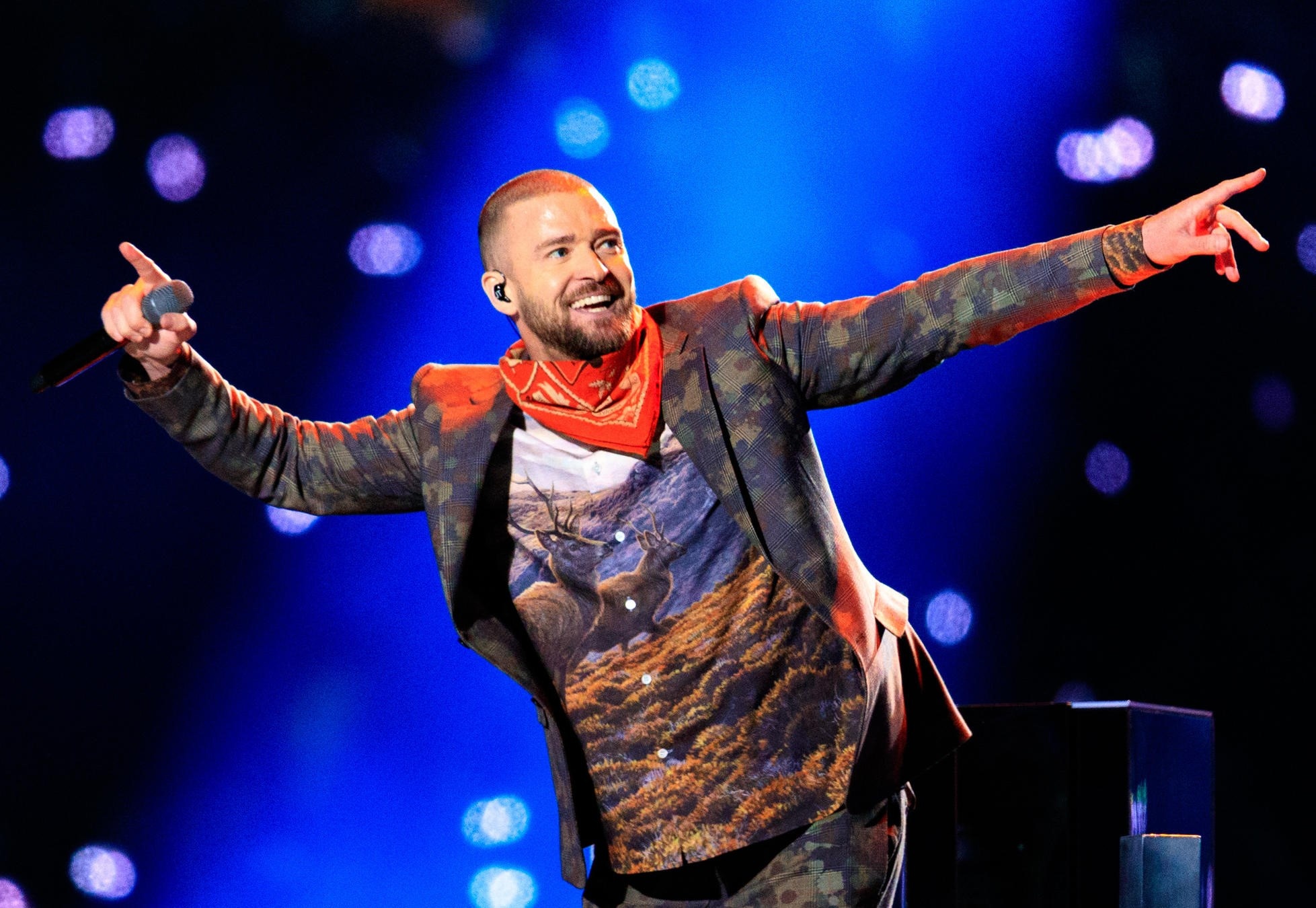 ca si nam xuat sac nhat the gioi2018 anh 3