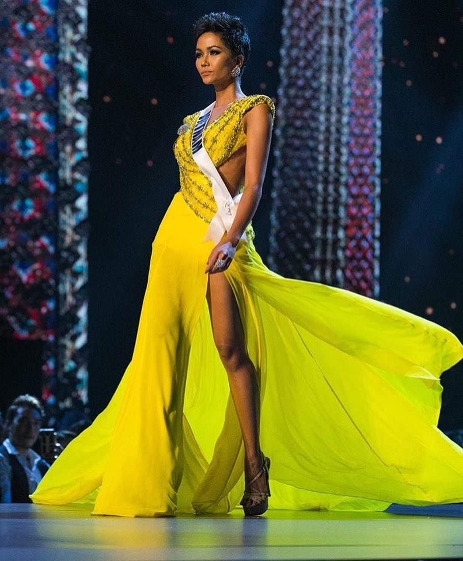 Huong Tram dien dam do goi cam anh 8