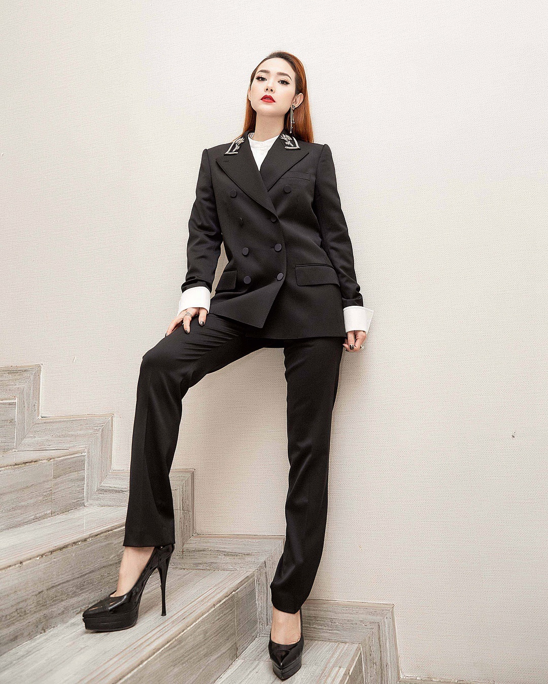 Hoa hau Tieu Vy va Phuong Khanh mac dep nhat tuan anh 4