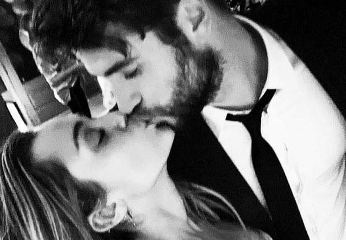 Miley Cyrus dang anh tinh cam xac nhan ket hon voi Liam Hemsworth hinh anh