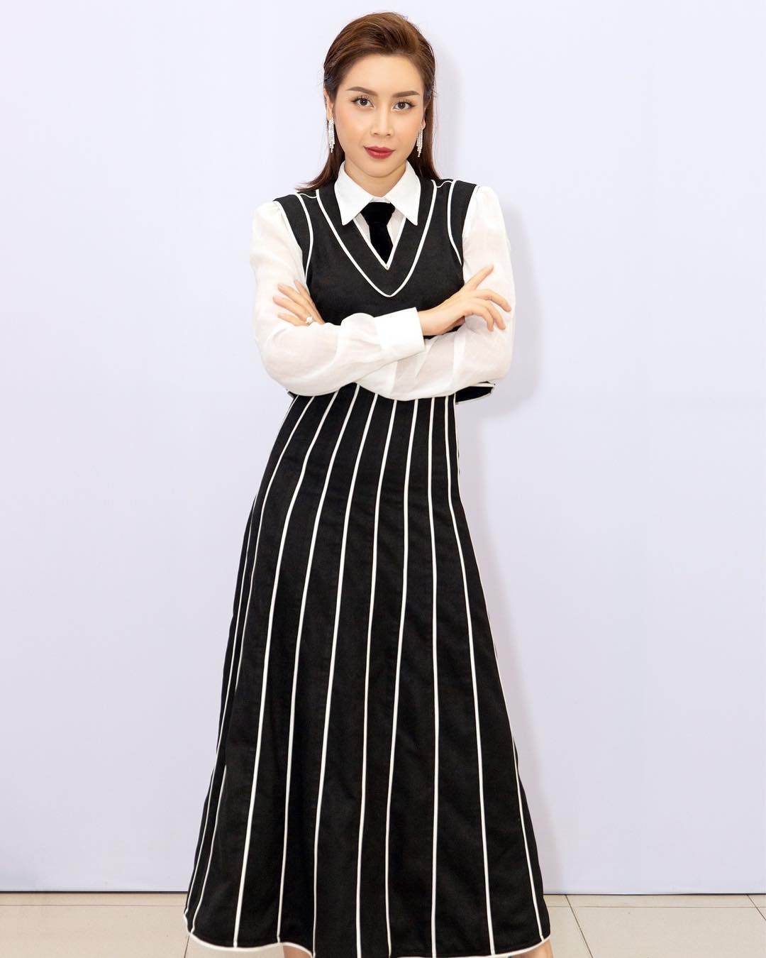 Angela Phương Trinh hóa Lily Collins ảnh 7 Angela Phuong Trinh hoa Lily Collins anh 7