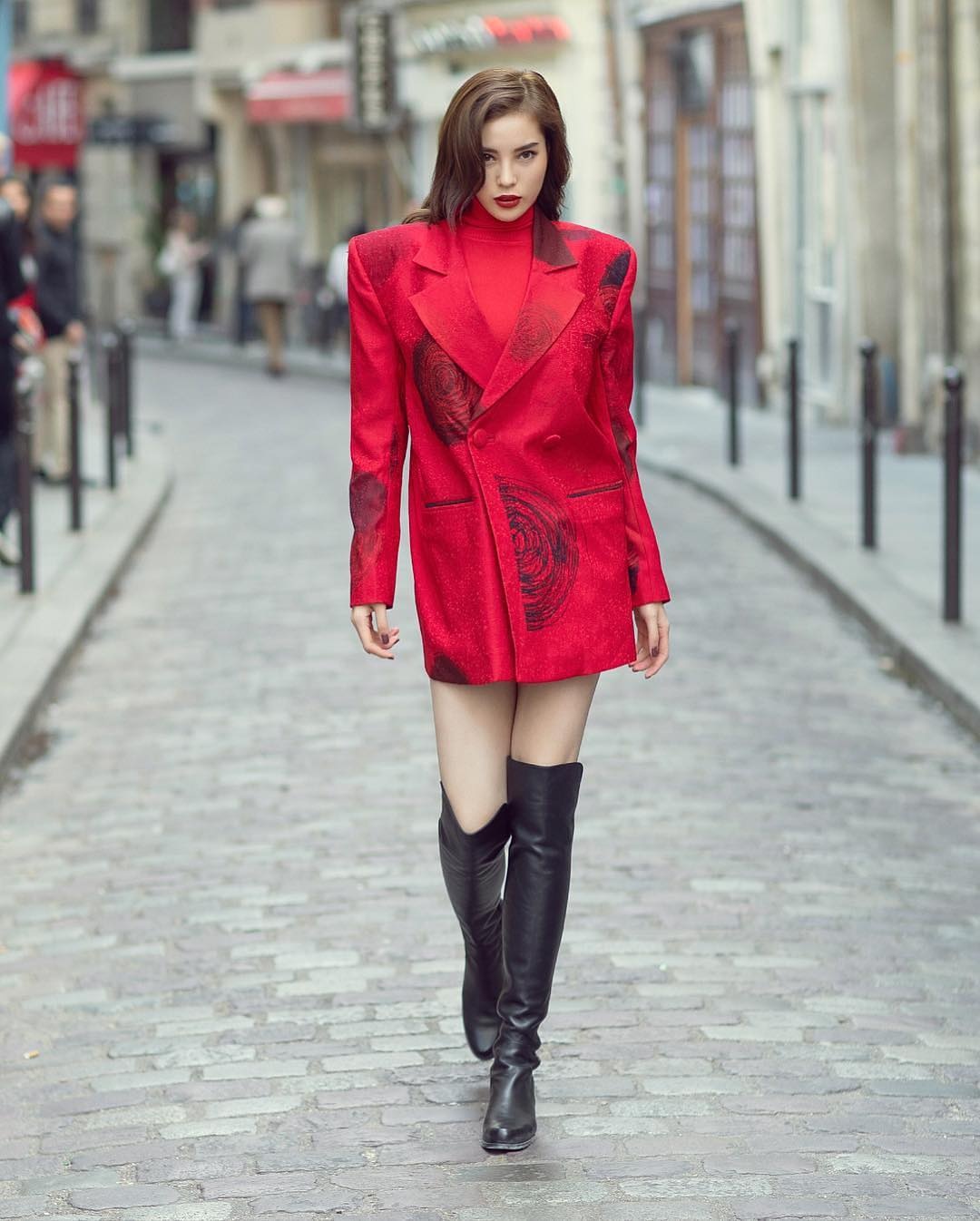 Phong cach menswear cua hoa hau Ky Duyen anh 7