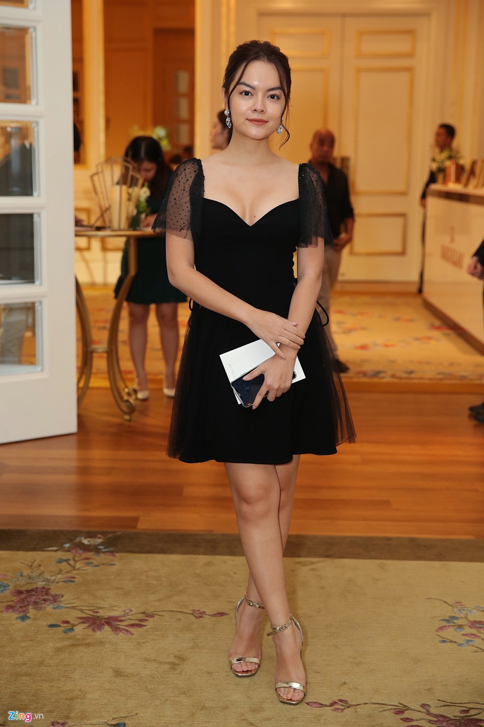 Hoa hau Phuong Khanh mac dep anh 2