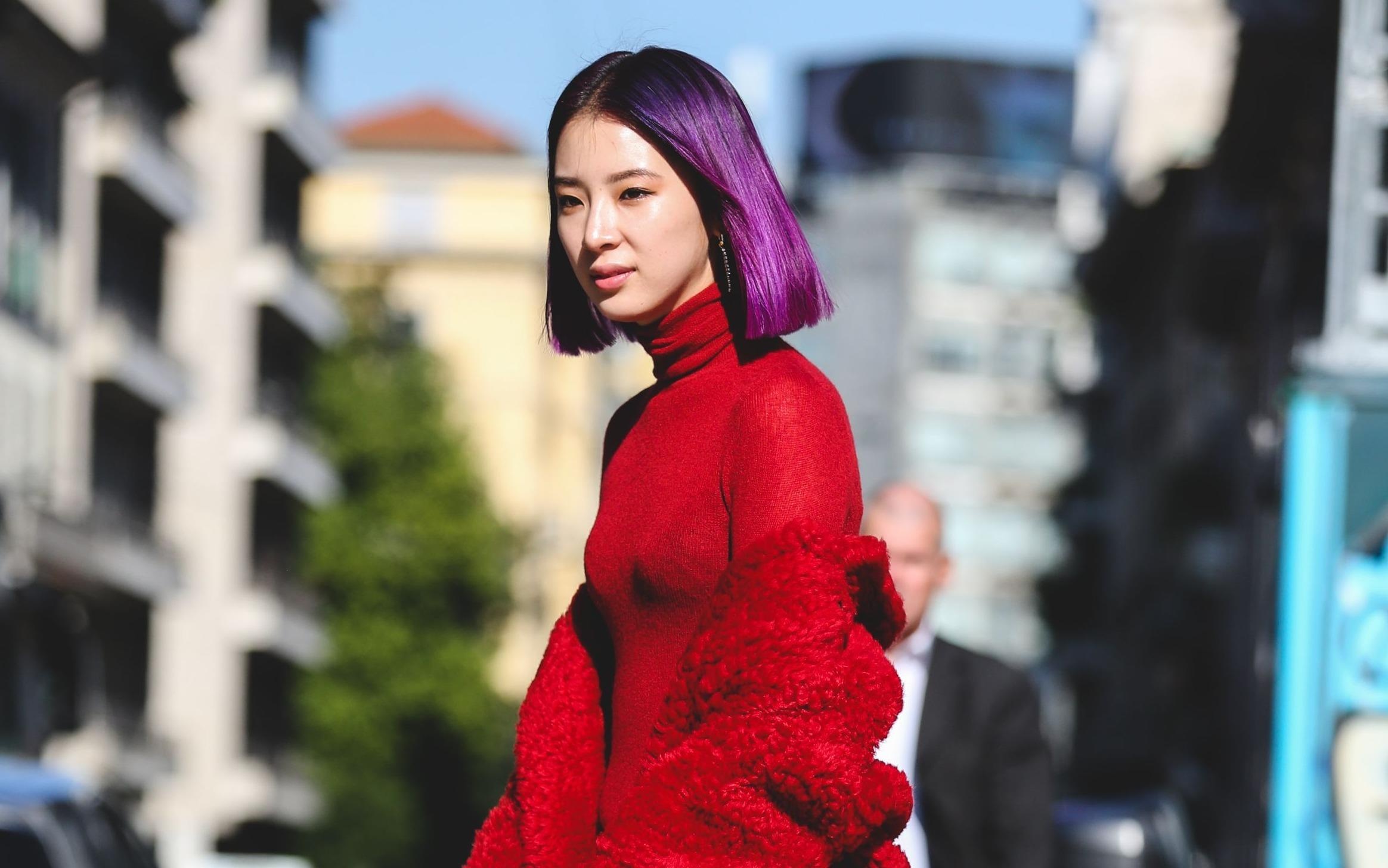 Goi y mac dep voi sac do cho mua Tet Ky Hoi 2019 hinh anh