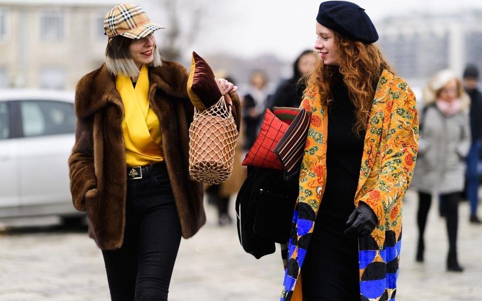 Ky thuat tu giat cac loai trang phuc mua dong cuc ky don gian hinh anh