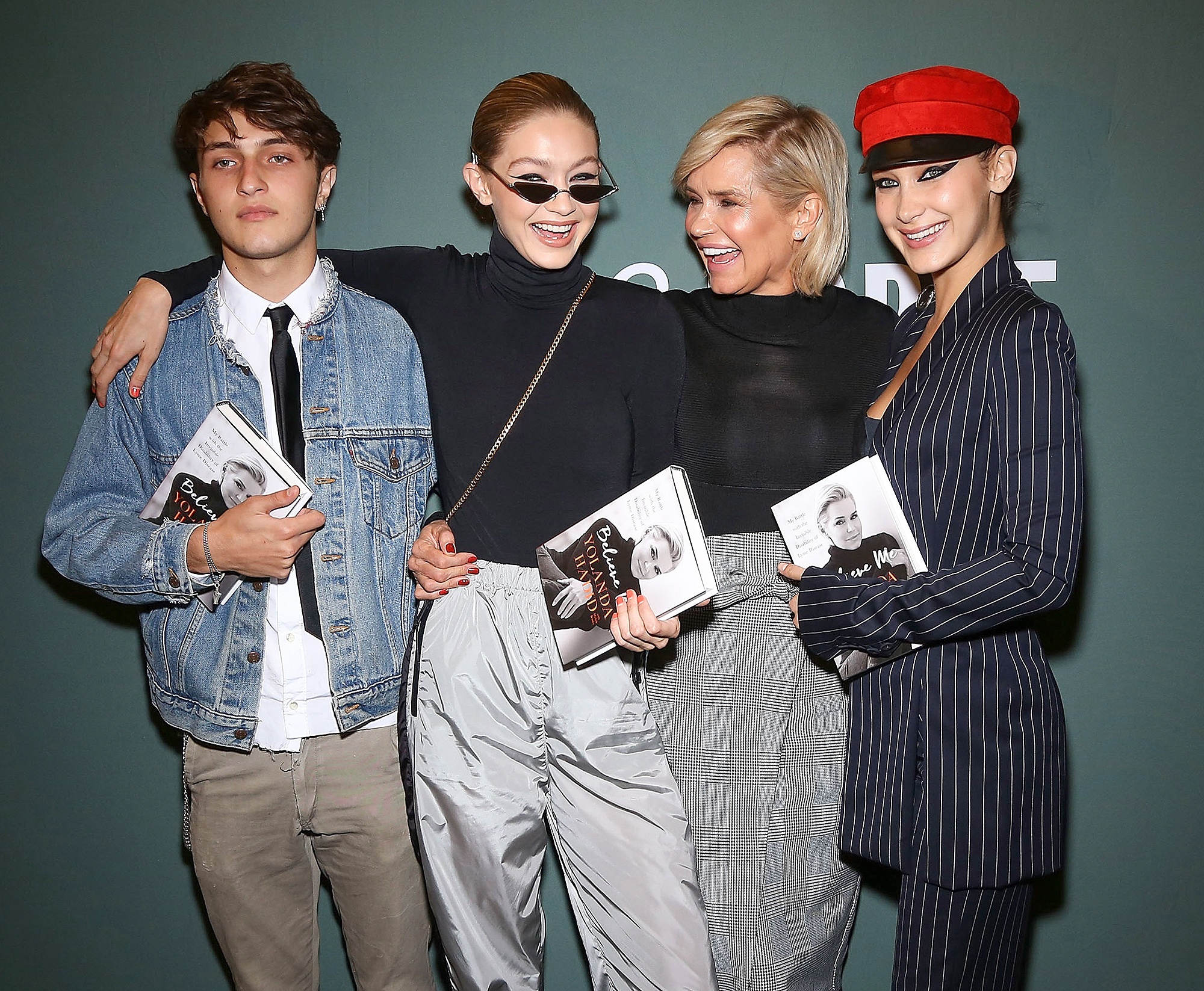 Gigi Hadid khong canh tranh voi Bella Hadid anh 2