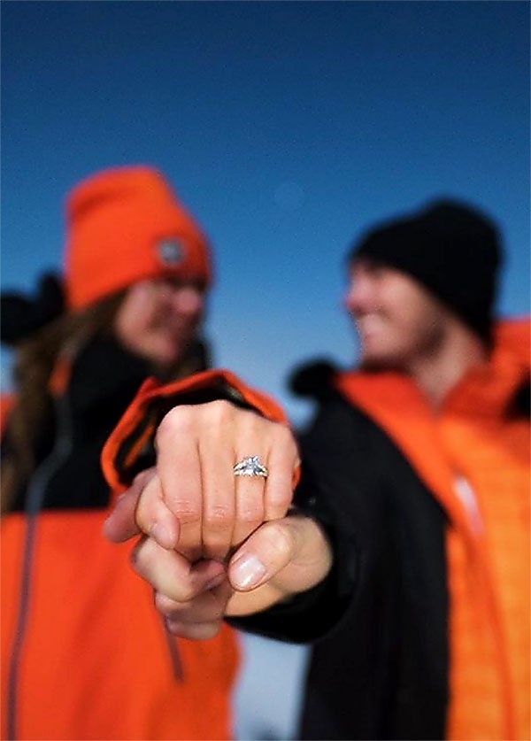 Josphine Skriver hạnh phúc bên Alex DeLeon ảnh 3 Josphine Skriver hanh phuc ben Alex DeLeon anh 3